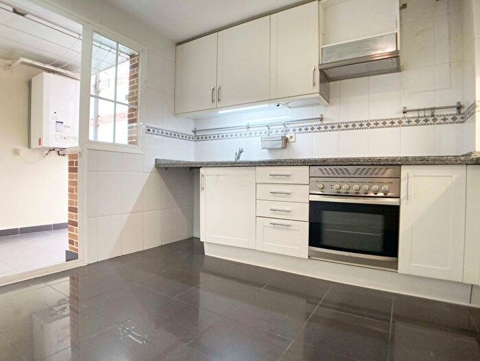 Casas en venta y pisos alquiler - 2