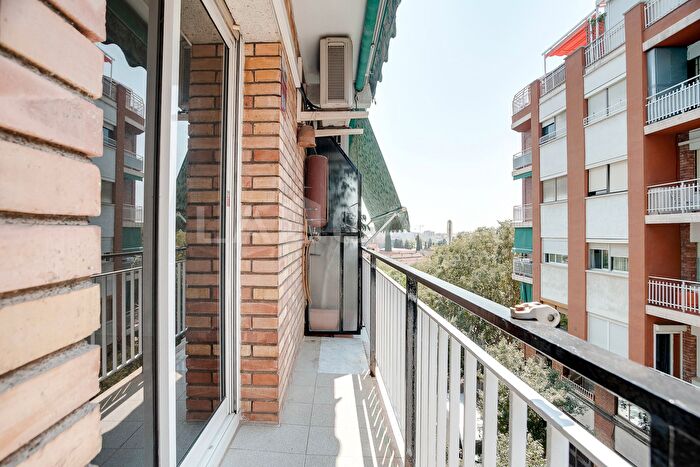 Piso en venta en Nou Barris, Porta de 3 habitaciones