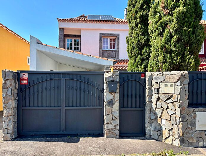 Casas en venta y pisos alquiler - 1