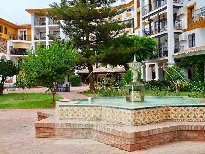 Casa en venta en Centro ciudad, Fuengirola de 6 habitaciones