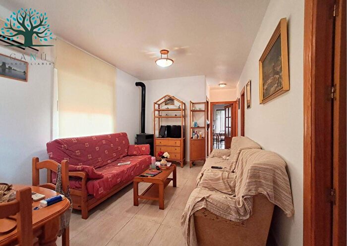 Casas en venta y pisos alquiler - 3