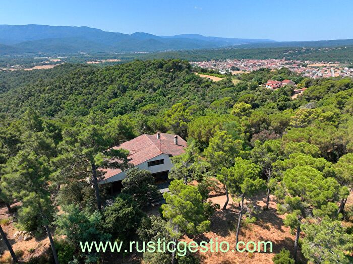 Casa en venta en Sant Feliu de Buixalleu, Girona de 6 habitaciones