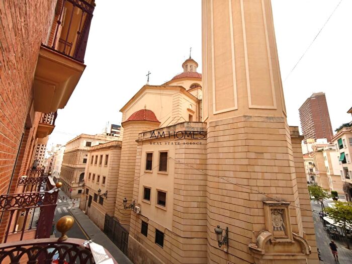 Casas en venta y pisos alquiler - 1