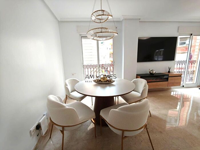Casas en venta y pisos alquiler - 3