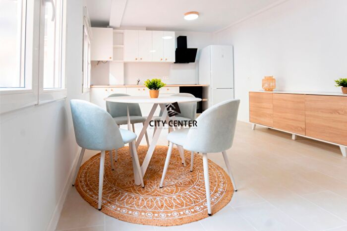Casas en venta y pisos alquiler - 2