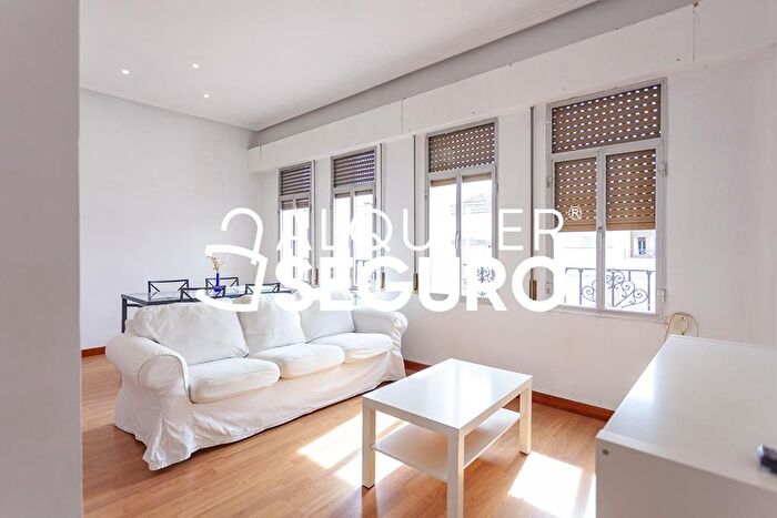 Casas en venta y pisos alquiler - 1