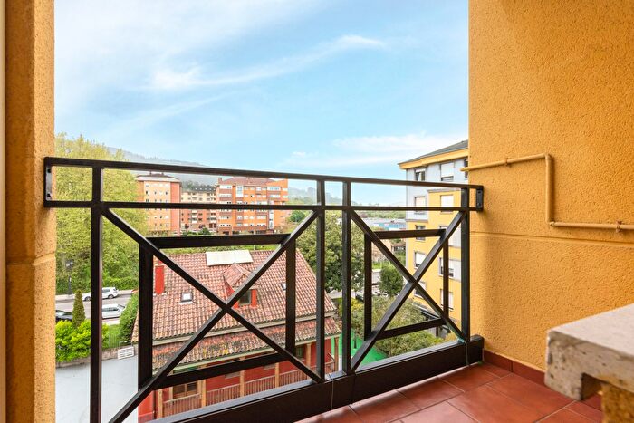 Casas en venta y pisos alquiler - 2