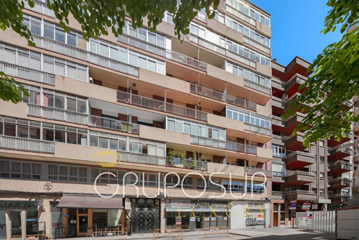 Casas en venta y pisos alquiler - 3
