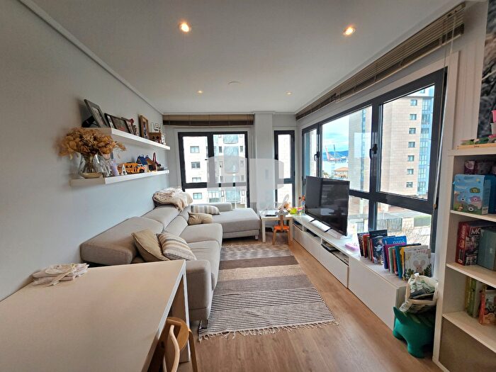 Casas en venta y pisos alquiler - 1