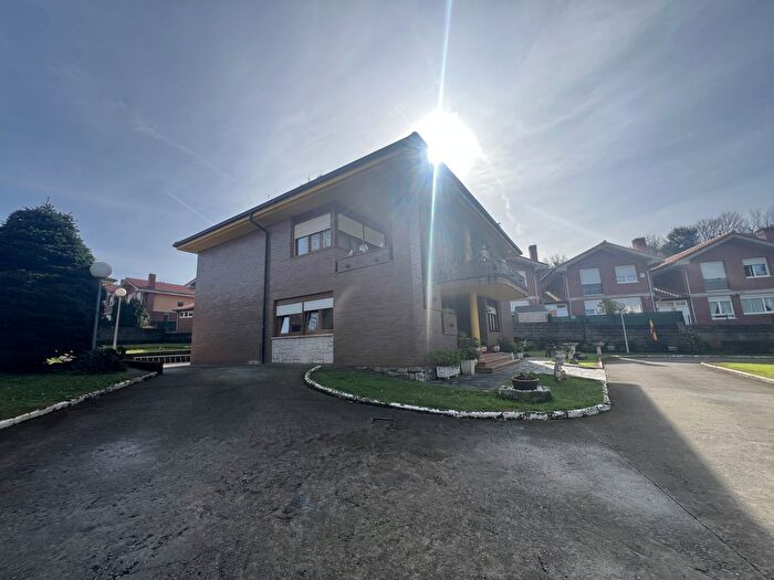 Casas en venta y pisos alquiler - 3
