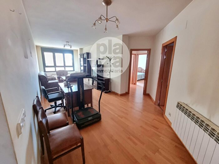 Casas en venta y pisos alquiler - 1