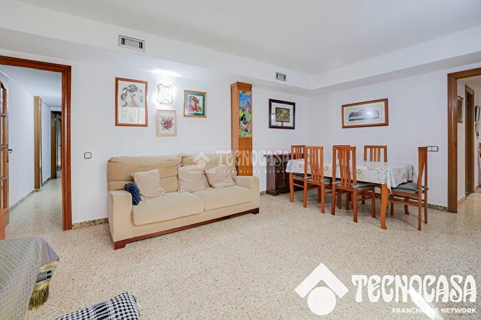 Casas en venta y pisos alquiler - 1