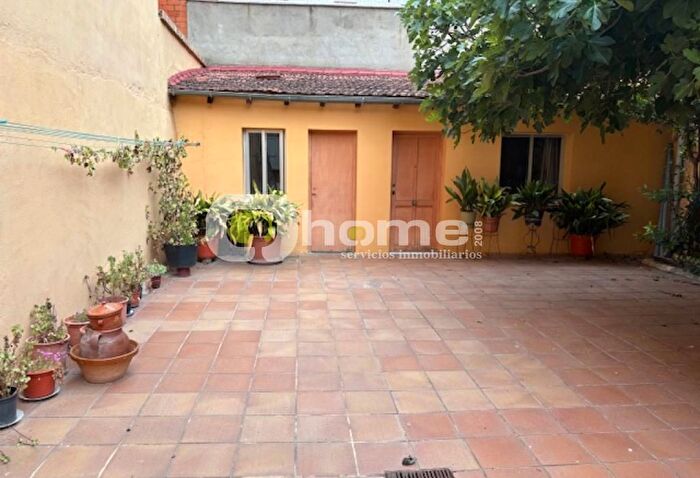 Casas en venta y pisos alquiler - 1
