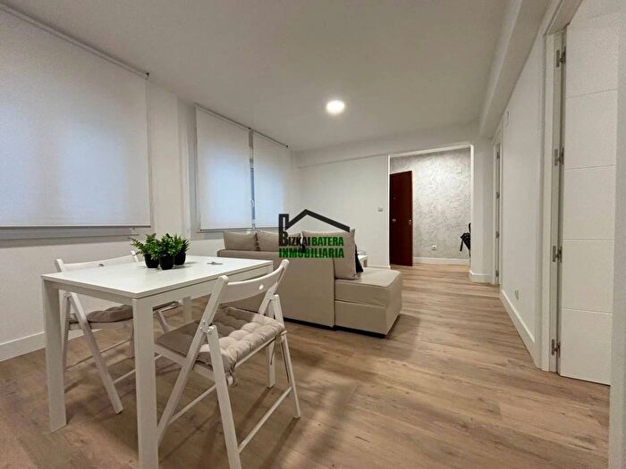 Casas en venta y pisos alquiler - 2