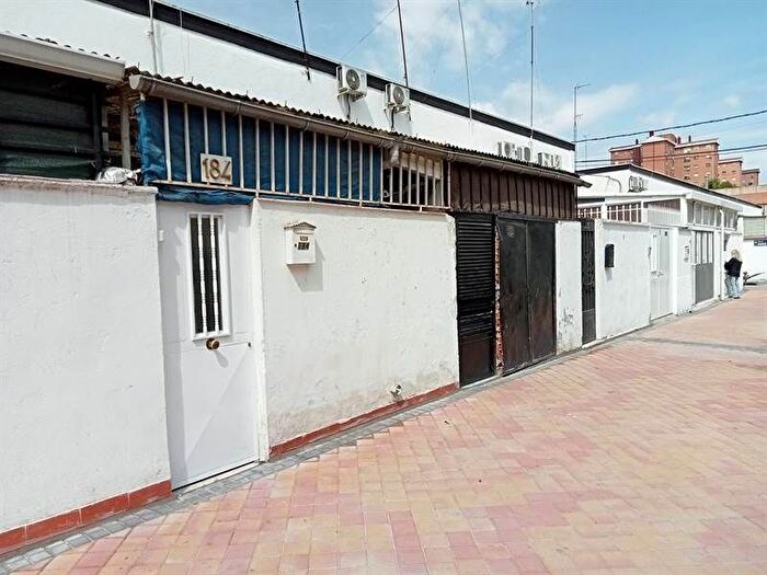 Casas en venta y pisos alquiler - 1