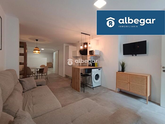 Casas en venta y pisos alquiler - 1