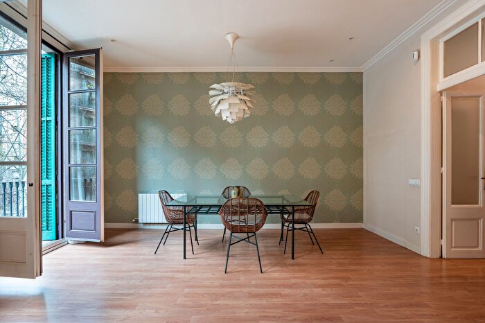 Piso en venta en Eixample, LAntiga Esquerra de lEixample de 3 habitaciones