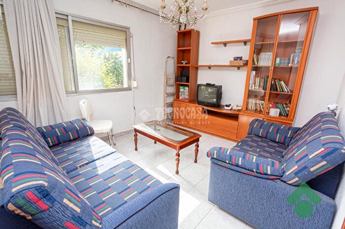 Casas en venta y pisos alquiler - 3