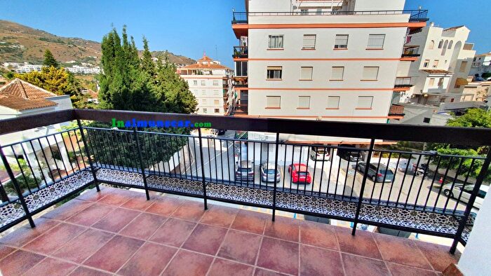 Piso en venta en Velilla Velilla Taramay, Almuñécar de 2 habitaciones