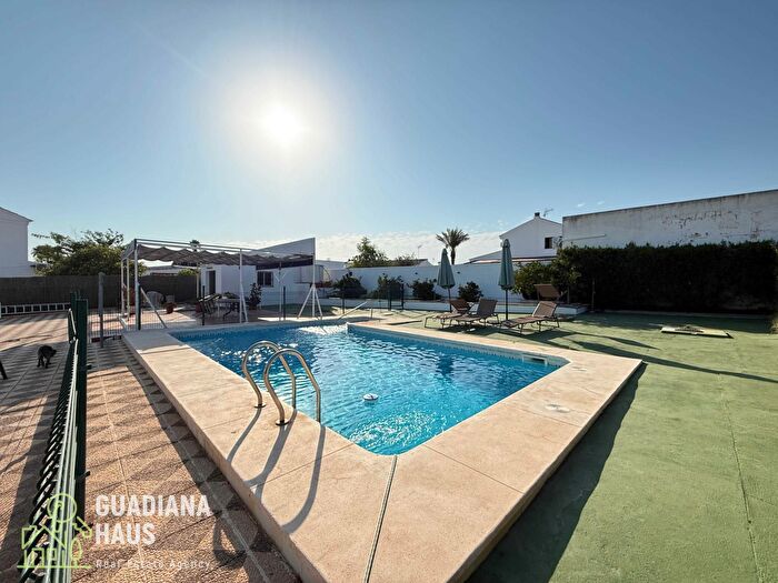 Casas en venta y pisos alquiler - 1