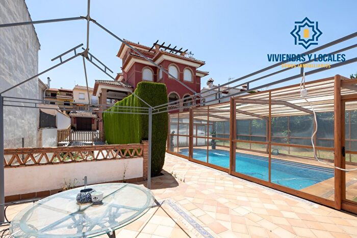 Casas en venta y pisos alquiler - 3