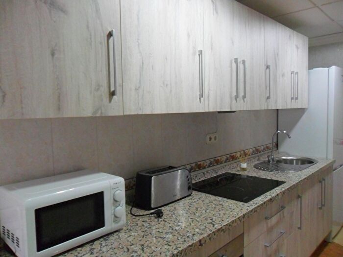 Casas en venta y pisos alquiler - 2