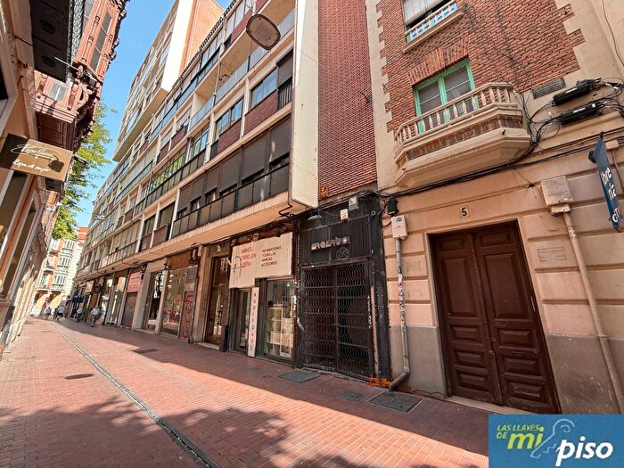 Casas en venta y pisos alquiler - 1