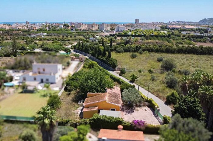 Casas en venta y pisos alquiler - 1