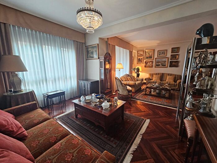 Casas en venta y pisos alquiler - 1