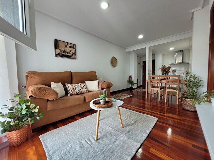 Casas en venta y pisos alquiler - 1