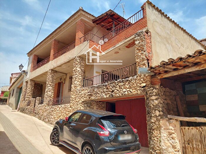 Casas en venta y pisos alquiler - 1