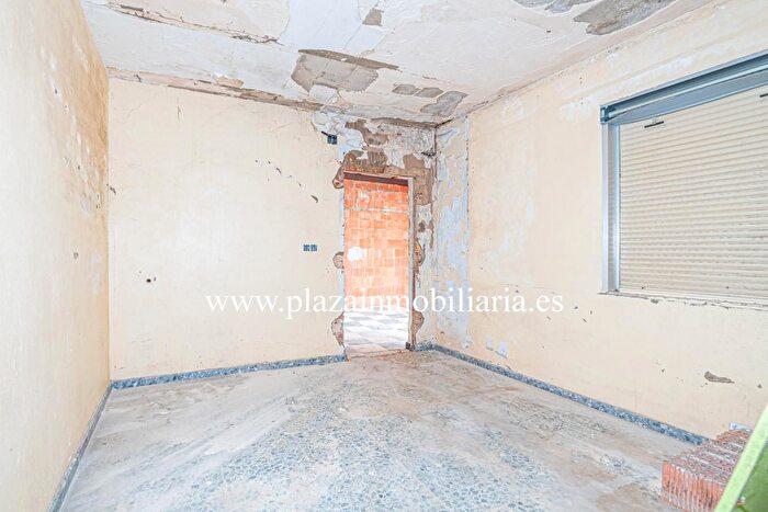 Casas en venta y pisos alquiler - 2