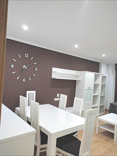 Casas en venta y pisos alquiler - 2