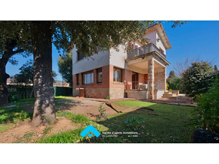 Casa en venta en Cataluña, Barcelona de 4 habitaciones