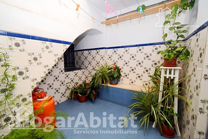 Casas en venta y pisos alquiler - 2