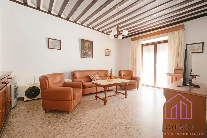 Casas en venta y pisos alquiler - 2