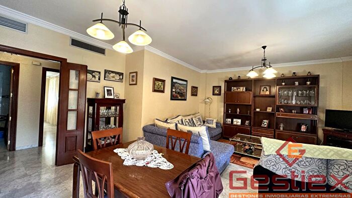Piso en venta en Almendralejo, Badajoz de 4 habitaciones