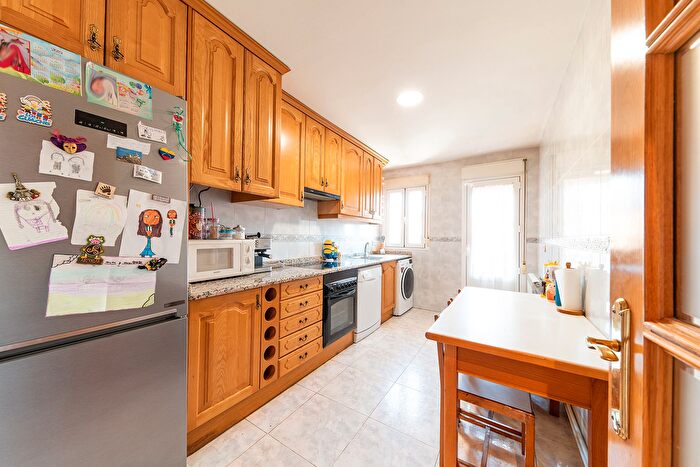 Casas en venta y pisos alquiler - 2