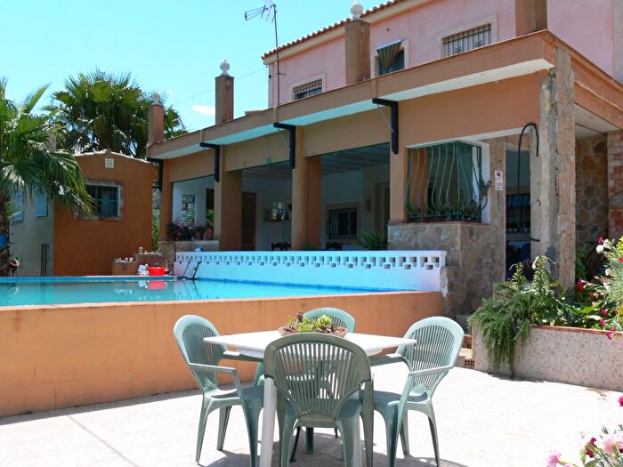 Casa en venta en Benifairó de la Valldigna, Valencia de 3 habitaciones