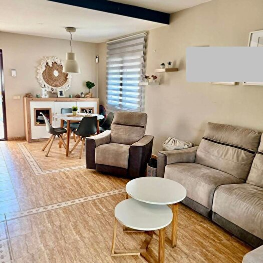 Casas en venta y pisos alquiler - 2