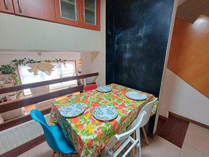 Casas en venta y pisos alquiler - 2