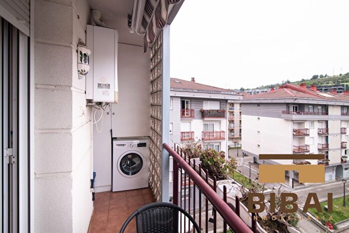 Casas en venta y pisos alquiler - 2