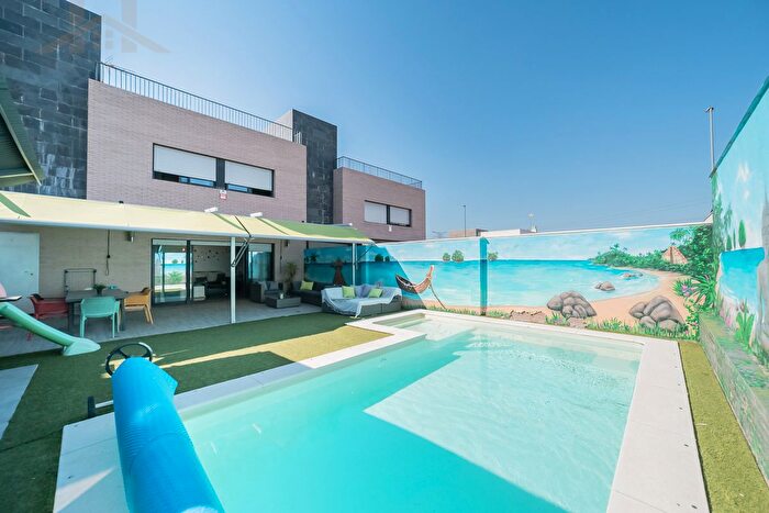 Casas en venta y pisos alquiler - 1