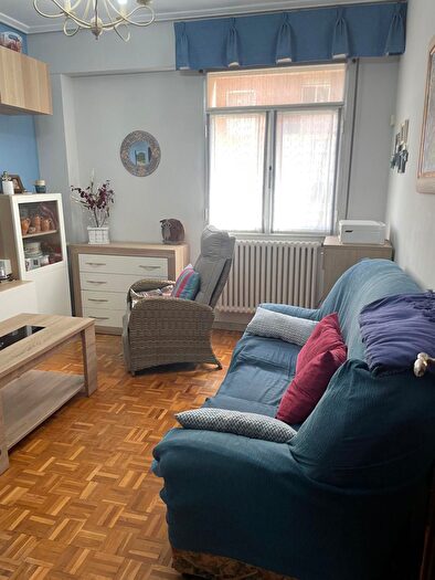 Casas en venta y pisos alquiler - 2