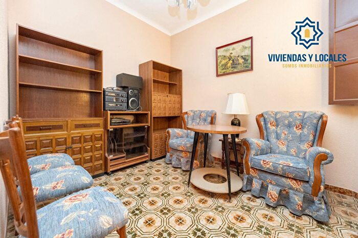 Casas en venta y pisos alquiler - 3