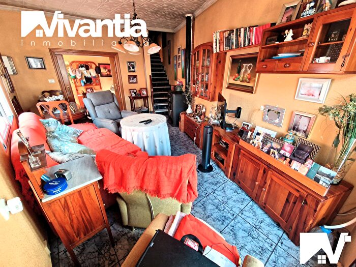 Casas en venta y pisos alquiler - 2