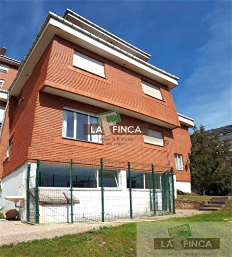 Casas en venta y pisos alquiler - 1