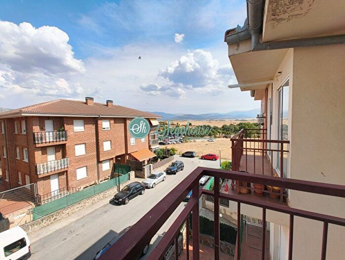 Casas en venta y pisos alquiler - 2