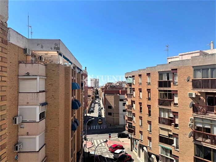 Piso en venta en Campoamor Altozano, Altozano Conde Lumiares de 4 habitaciones