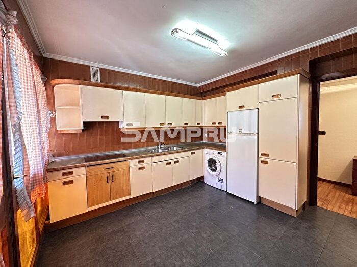 Piso en venta en Arrasate Mondragón, Gipuzkoa de 3 habitaciones